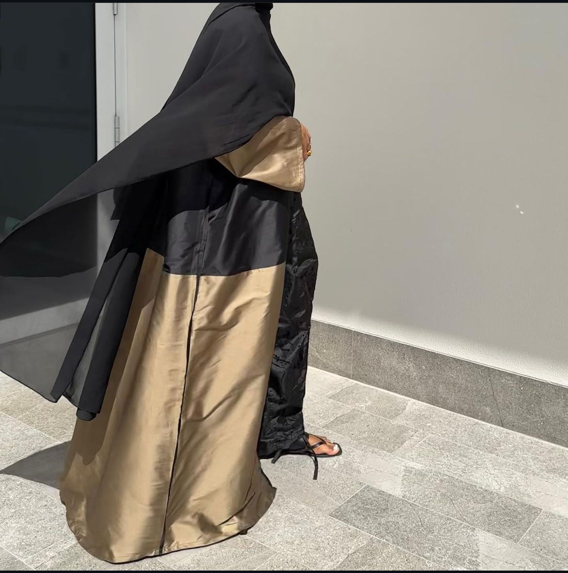 Two- toned brown Abaya